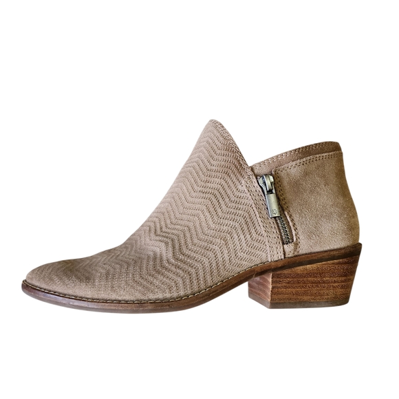 Lucky Brand Beige Tan Farel Leather Suede Ankle Boots Side Zip Size 8.5 - Picture 1 of 11